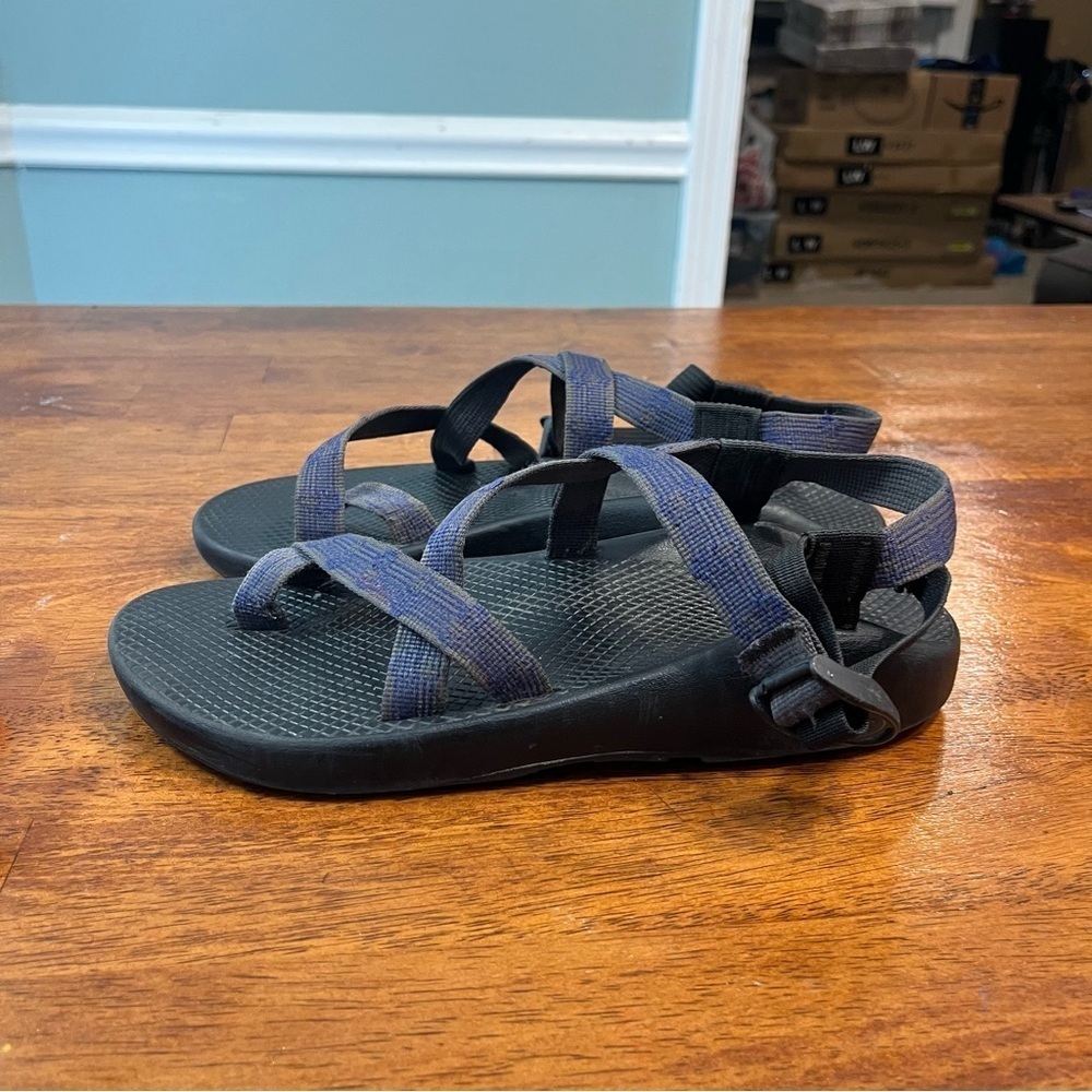 Men’s Chaco sandals black blue size 9